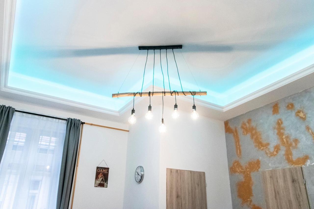 Astoria Tiny Apartment ブダペスト エクステリア 写真