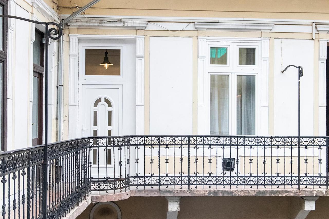 Astoria Tiny Apartment ブダペスト エクステリア 写真